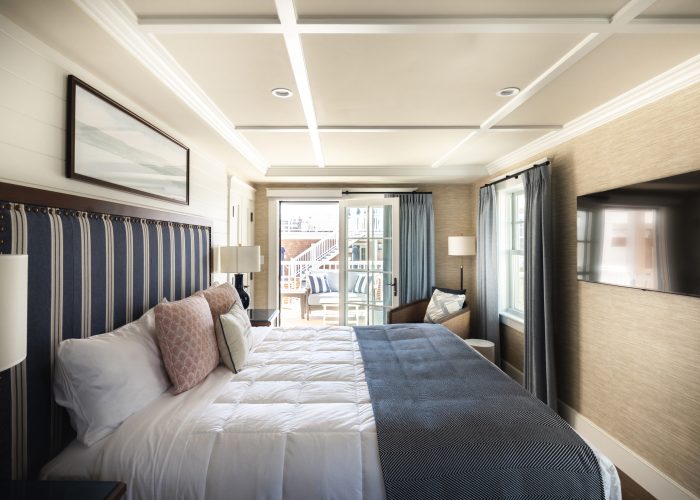 InnAtGoodHarbor_Room11-390